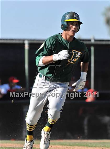 Thumbnail 1 in Edison vs. Lakewood (CIF SS D1 Playoffs) photogallery.