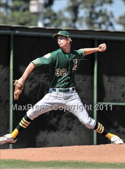 Thumbnail 3 in Edison vs. Lakewood (CIF SS D1 Playoffs) photogallery.