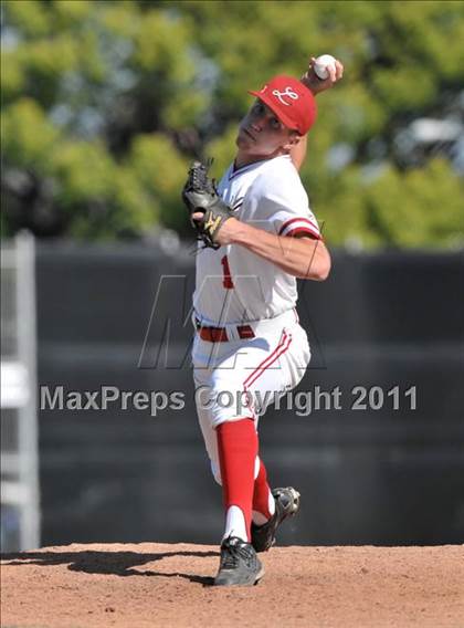 Thumbnail 2 in Edison vs. Lakewood (CIF SS D1 Playoffs) photogallery.