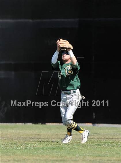 Thumbnail 1 in Edison vs. Lakewood (CIF SS D1 Playoffs) photogallery.