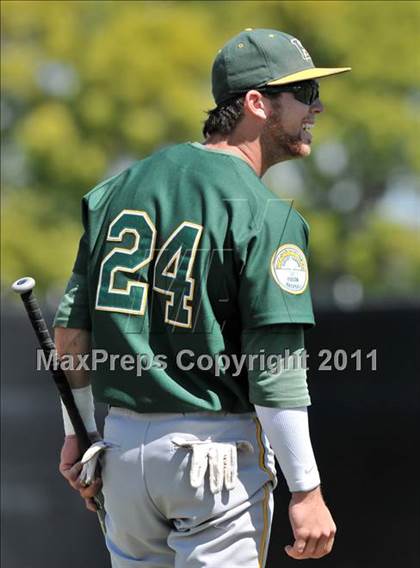 Thumbnail 1 in Edison vs. Lakewood (CIF SS D1 Playoffs) photogallery.