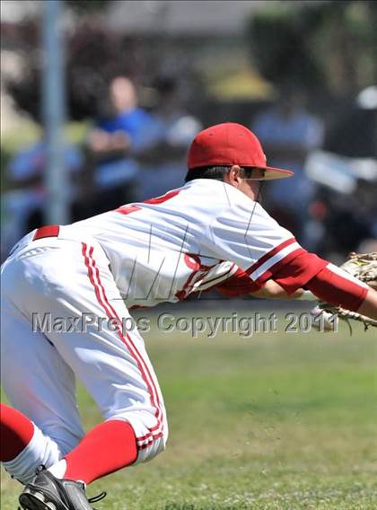 Thumbnail 1 in Edison vs. Lakewood (CIF SS D1 Playoffs) photogallery.