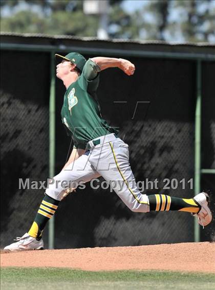 Thumbnail 1 in Edison vs. Lakewood (CIF SS D1 Playoffs) photogallery.