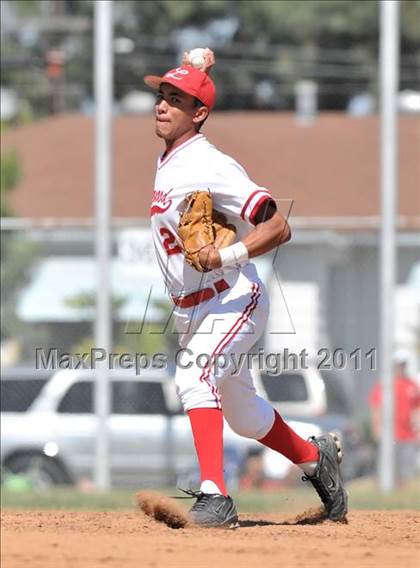 Thumbnail 3 in Edison vs. Lakewood (CIF SS D1 Playoffs) photogallery.