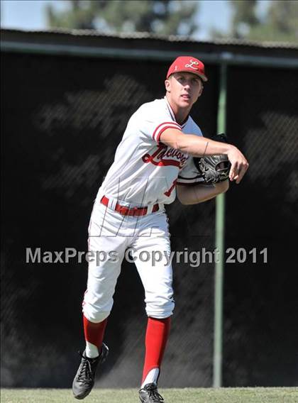 Thumbnail 2 in Edison vs. Lakewood (CIF SS D1 Playoffs) photogallery.