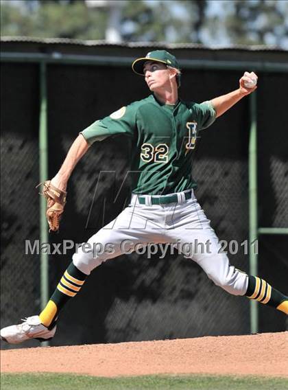 Thumbnail 1 in Edison vs. Lakewood (CIF SS D1 Playoffs) photogallery.