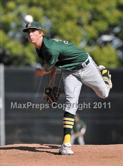 Thumbnail 2 in Edison vs. Lakewood (CIF SS D1 Playoffs) photogallery.
