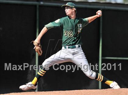 Thumbnail 1 in Edison vs. Lakewood (CIF SS D1 Playoffs) photogallery.