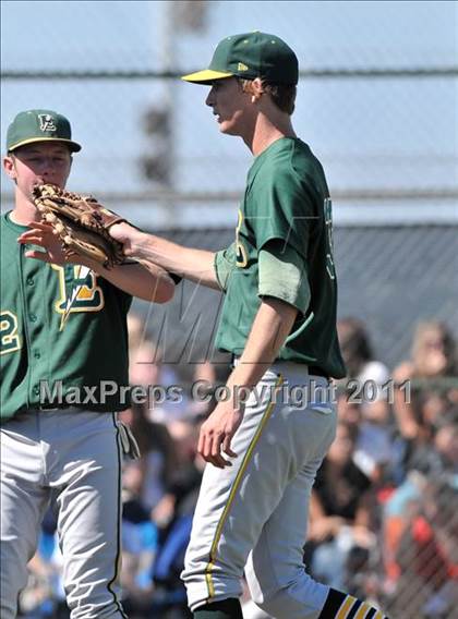 Thumbnail 3 in Edison vs. Lakewood (CIF SS D1 Playoffs) photogallery.