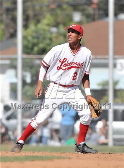 Thumbnail 1 in Edison vs. Lakewood (CIF SS D1 Playoffs) photogallery.