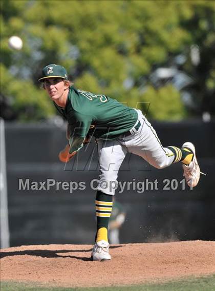 Thumbnail 1 in Edison vs. Lakewood (CIF SS D1 Playoffs) photogallery.
