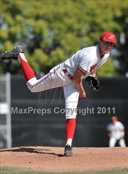 Thumbnail 3 in Edison vs. Lakewood (CIF SS D1 Playoffs) photogallery.