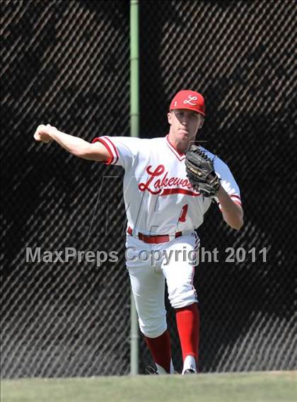 Thumbnail 3 in Edison vs. Lakewood (CIF SS D1 Playoffs) photogallery.