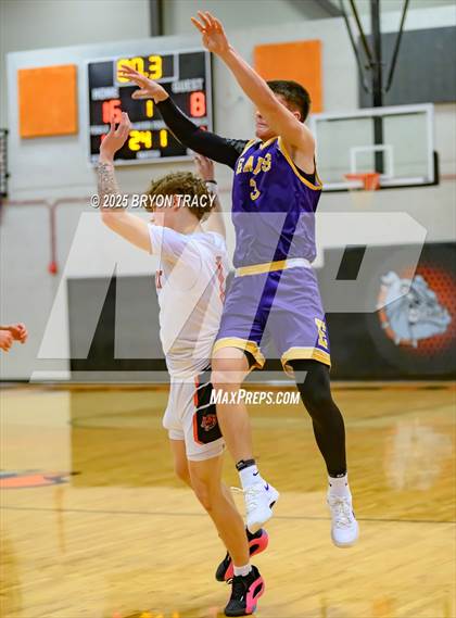 Thumbnail 1 in Eads vs. Elkhart photogallery.