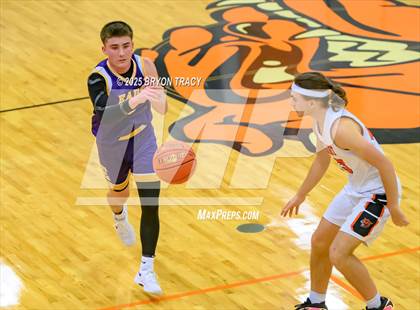 Thumbnail 2 in Eads vs. Elkhart photogallery.