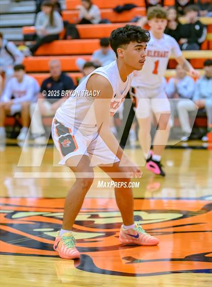 Thumbnail 2 in Eads vs. Elkhart photogallery.