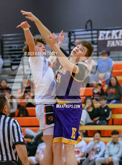 Thumbnail 1 in Eads vs. Elkhart photogallery.