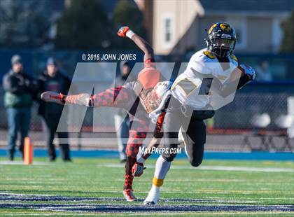 Thumbnail 3 in Weequahic vs. Shabazz (NJSIAA North 2 Group 1 Final) photogallery.