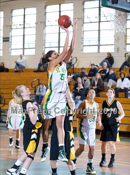 Thumbnail 3 in St. Joseph vs. Newbury Park (Santa Barbara Tournament of Champions) photogallery.