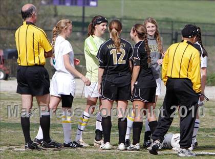 Thumbnail 1 in La Reina vs Oak Park  photogallery.