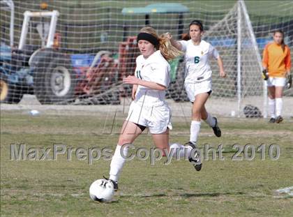 Thumbnail 1 in La Reina vs Oak Park  photogallery.