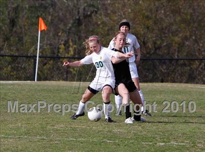 Thumbnail 1 in La Reina vs Oak Park  photogallery.