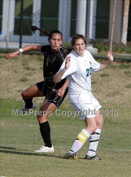 Thumbnail 1 in La Reina vs Oak Park  photogallery.