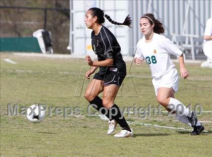 Thumbnail 2 in La Reina vs Oak Park  photogallery.