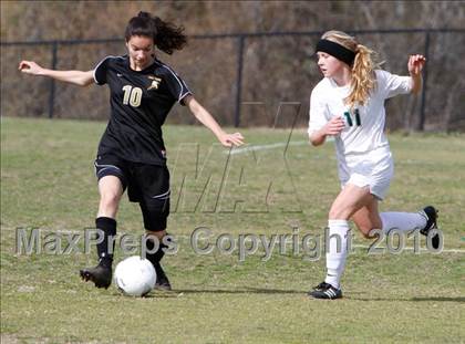 Thumbnail 2 in La Reina vs Oak Park  photogallery.