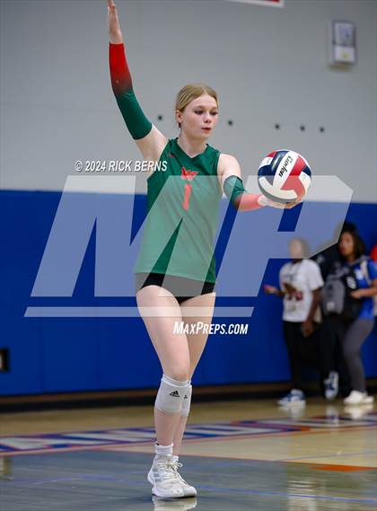 Thumbnail 1 in Grand Oaks vs The Woodlands photogallery.