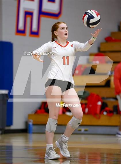 Thumbnail 2 in Grand Oaks vs The Woodlands photogallery.