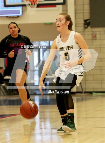 Thumbnail 1 in San Ramon Valley vs. San Leandro (CIF NCS D1 Final) photogallery.