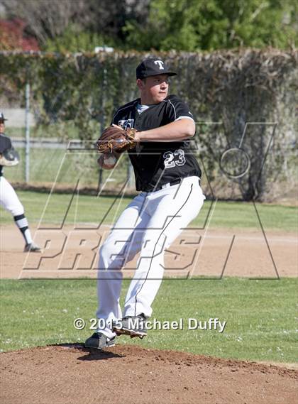 Thumbnail 1 in East Bakersfield @ Tehachapi photogallery.
