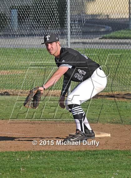 Thumbnail 2 in East Bakersfield @ Tehachapi photogallery.
