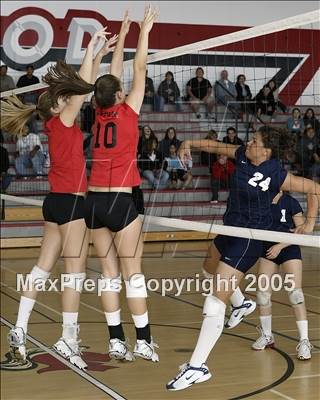 Thumbnail 1 in Warren @ Lakewood (Section Playoffs) photogallery.
