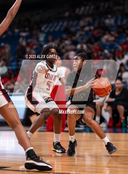 Thumbnail 3 in Summer Creek vs. Cedar Hill (UIL 6A Basketball Division I Final) photogallery.