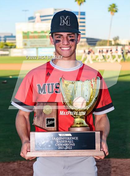 Thumbnail 2 in Mogollon vs Bagdad (AIA 1A State Final - Awards) photogallery.