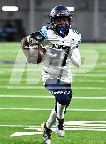 Thumbnail 3 in Canyon Springs vs Mojave (NIAA 4A Final) photogallery.