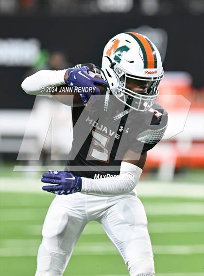 Thumbnail 3 in Canyon Springs vs Mojave (NIAA 4A Final) photogallery.