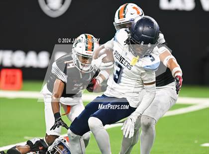 Thumbnail 3 in Canyon Springs vs Mojave (NIAA 4A Final) photogallery.