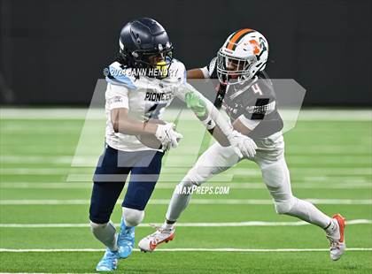 Thumbnail 2 in Canyon Springs vs Mojave (NIAA 4A Final) photogallery.