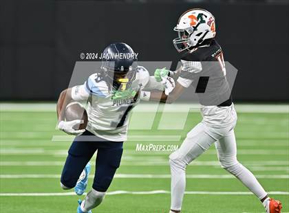 Thumbnail 2 in Canyon Springs vs Mojave (NIAA 4A Final) photogallery.