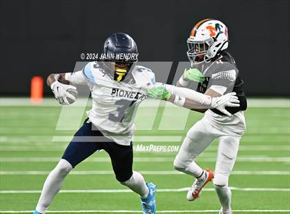 Thumbnail 1 in Canyon Springs vs Mojave (NIAA 4A Final) photogallery.
