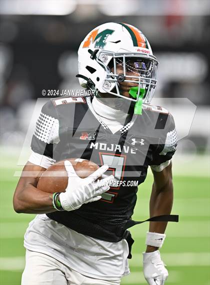 Thumbnail 3 in Canyon Springs vs Mojave (NIAA 4A Final) photogallery.
