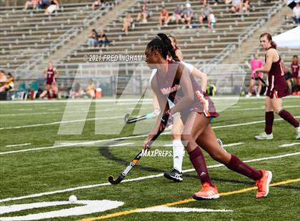 Thumbnail 2 in Westfield vs Mountain View (Bulldog Invitational) photogallery.