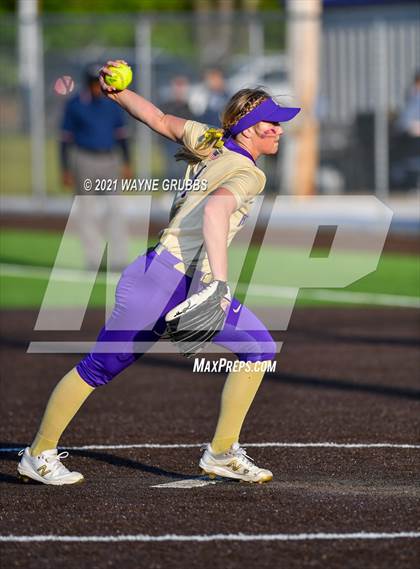 Thumbnail 1 in Marshall @ Hallsville photogallery.