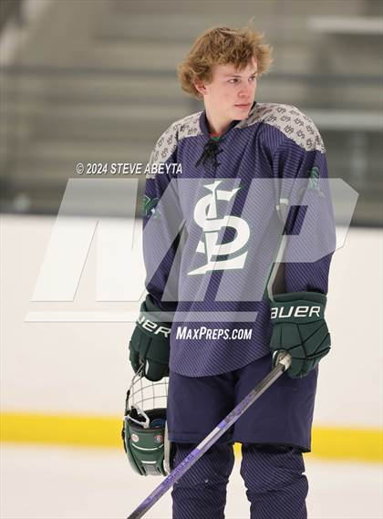 Thumbnail 3 in Regis Jesuit vs. Standley Lake (CHSAA 5A Quarterfinal) photogallery.