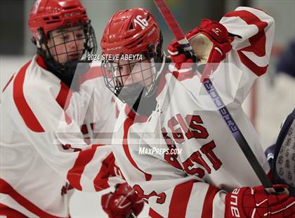 Thumbnail 3 in Regis Jesuit vs. Standley Lake (CHSAA 5A Quarterfinal) photogallery.