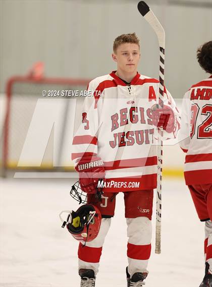 Thumbnail 3 in Regis Jesuit vs. Standley Lake (CHSAA 5A Quarterfinal) photogallery.