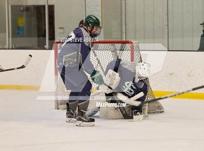 Thumbnail 3 in Regis Jesuit vs. Standley Lake (CHSAA 5A Quarterfinal) photogallery.